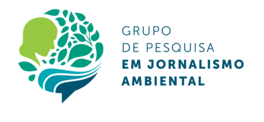 Logomarca do Grupo de Pesquisa em Jornalismo Ambiental. a logo possui o nome do grupo escrito em letras azuis ao lado de uma figura que representa uma árvore, formando um circulo com traços e uma figura que parece um rosto.